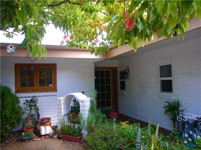 1330 E Fallbrook St, Fallbrook, CA 92028 photo 1