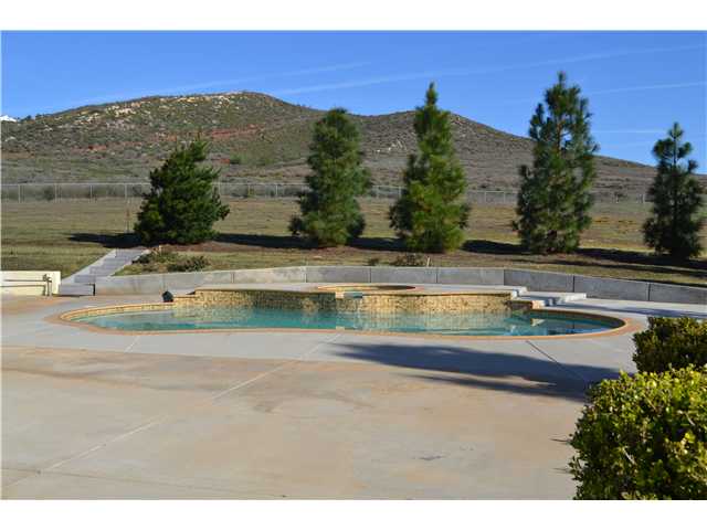 863 Pine Hts, Ramona, CA 92065 photo 4