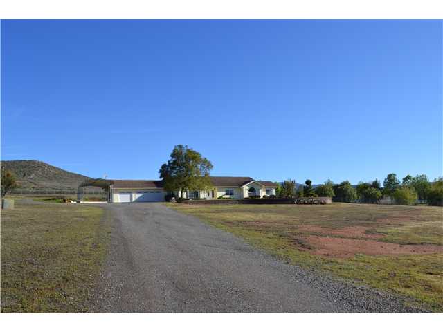 863 Pine Hts, Ramona, CA 92065 photo 1