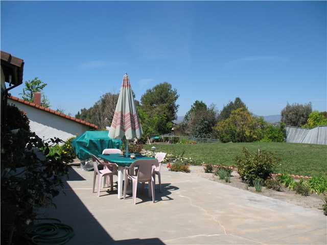 1560 Whispering Palm Dr, Oceanside, CA 92056 photo 16