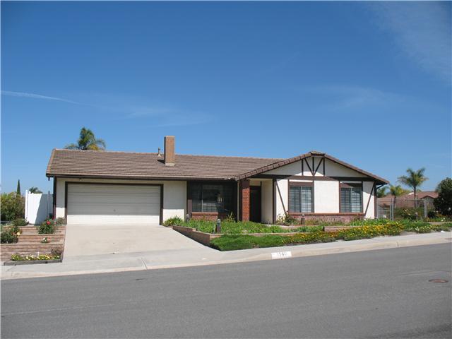 1560 Whispering Palm Dr, Oceanside, CA 92056 photo 1
