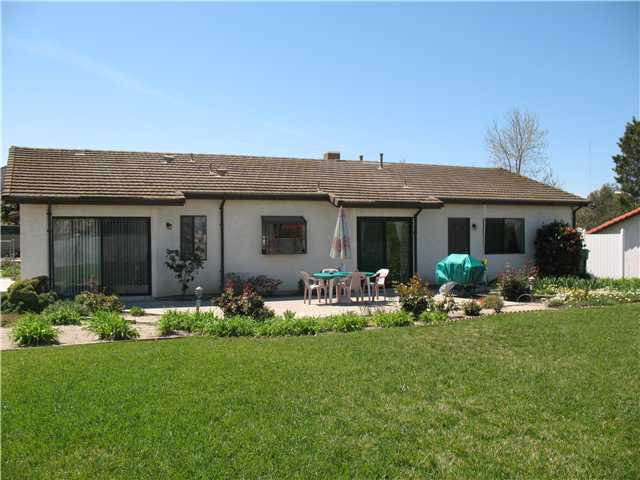 1560 Whispering Palm Dr, Oceanside, CA 92056 photo 14