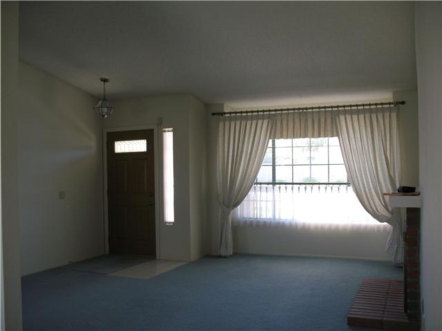 1560 Whispering Palm Dr, Oceanside, CA 92056 photo 4