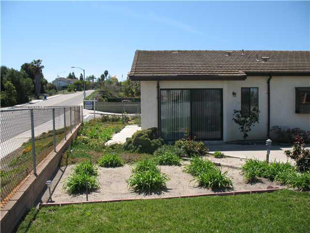 1560 Whispering Palm Dr, Oceanside, CA 92056 photo 15