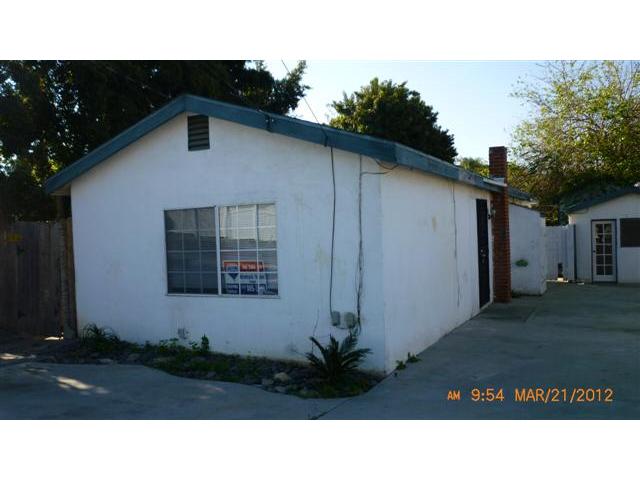 409 Womack Ln, Fallbrook, CA 92028 photo 1