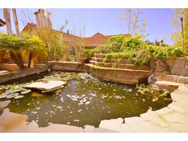 728 Rivertree Dr, Oceanside, CA 92058 photo 3