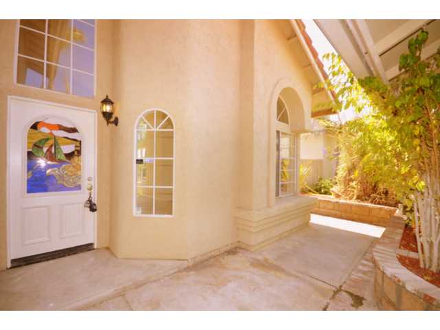 728 Rivertree Dr, Oceanside, CA 92058 photo 4