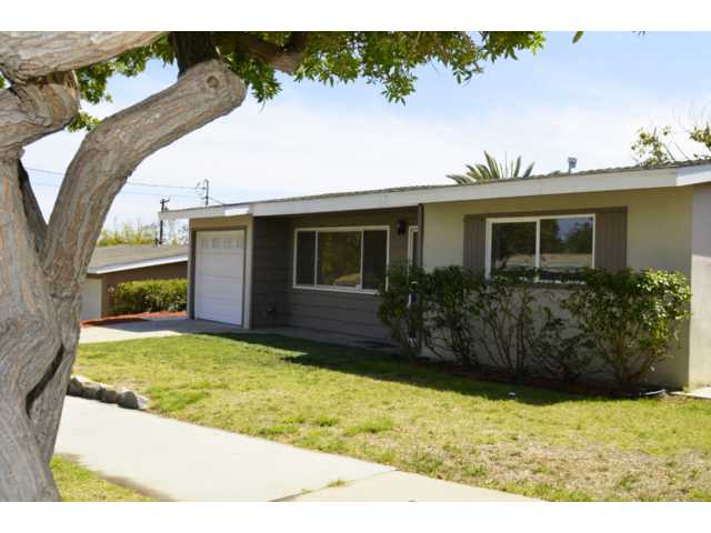 4215 Lewis St, Oceanside, CA 92056 photo 2