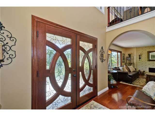 9348 Edgewood Dr, La Mesa, CA 91941 photo 2
