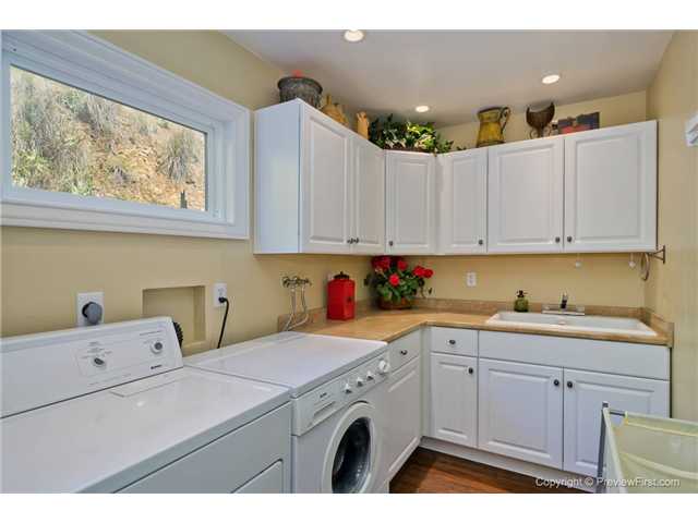 9348 Edgewood Dr, La Mesa, CA 91941 photo 6