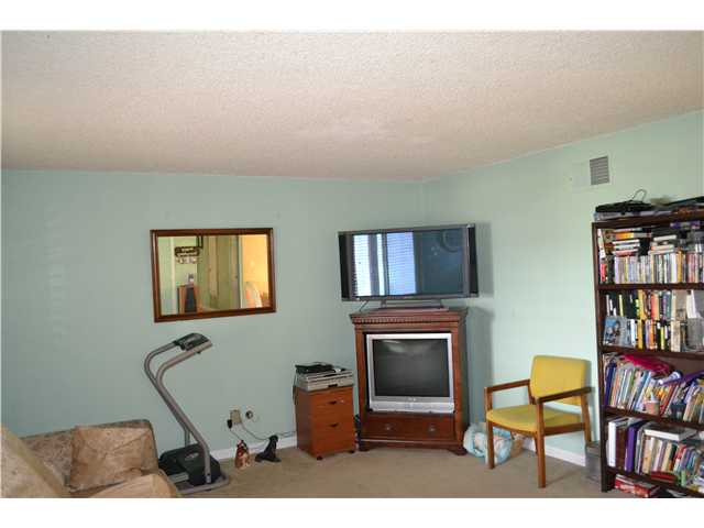 9007 Bubbling Wells Rd, Lakeside, CA 92040 photo 4