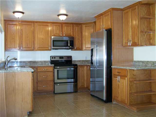 9363 Goyette Pl, Santee, CA 92071 photo 2