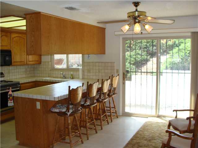 4676 Edenvale Ave, La Mesa, CA 91941 photo 2