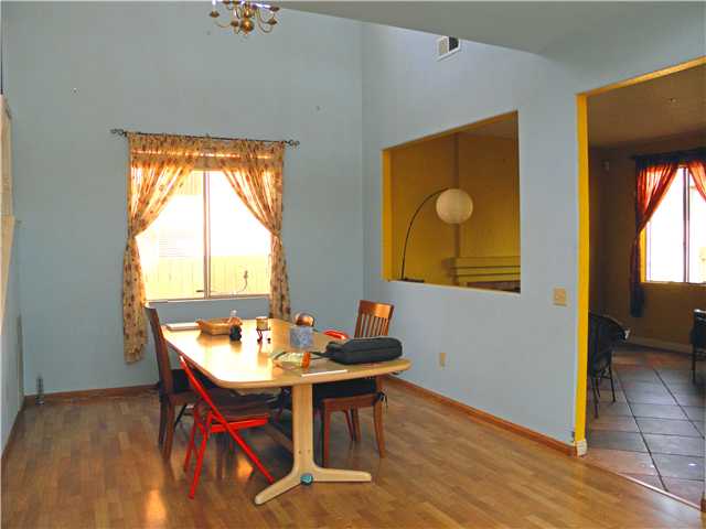 1209 Adobe Ter, Vista, CA 92081 photo 3
