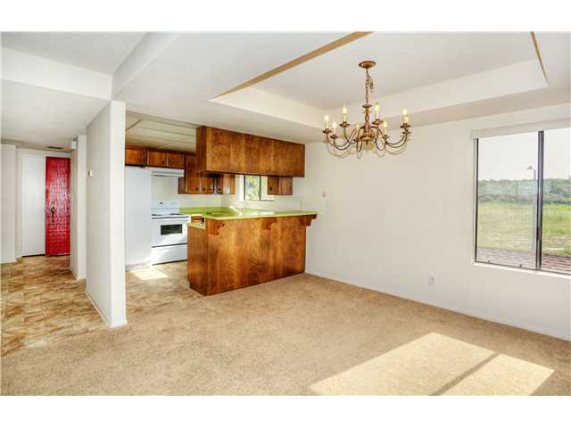 285 Stage Coach Rd, Oceanside, CA 92057 photo 5