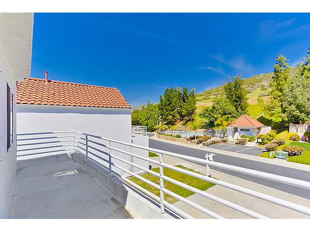 10516 Flora Camellia Ct, Santee, CA 92071 photo 10