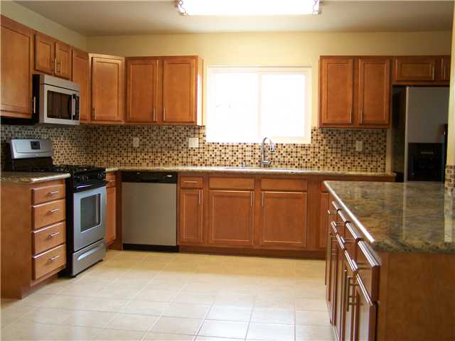 634 Bluffview Rd, Spring Valley, CA 91977 photo 3