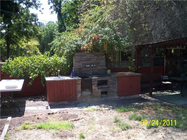 9025 Johnson Dr, La Mesa, CA 91941 photo 4