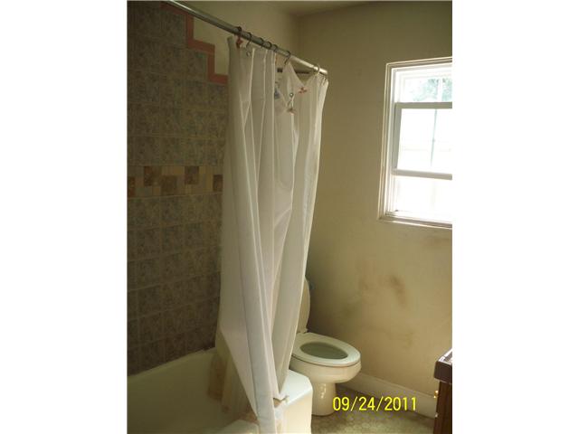 9025 Johnson Dr, La Mesa, CA 91941 photo 3