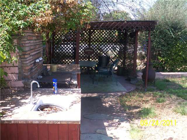9025 Johnson Dr, La Mesa, CA 91941 photo 11