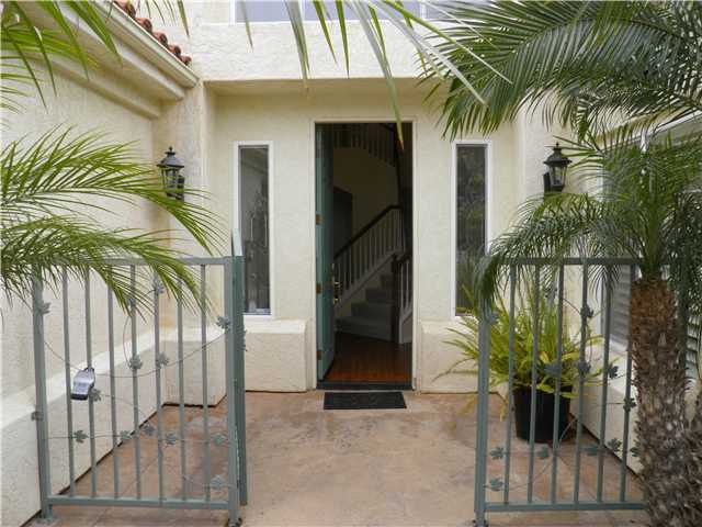 401 Hickoryhill Dr, Encinitas, CA 92024 photo 3