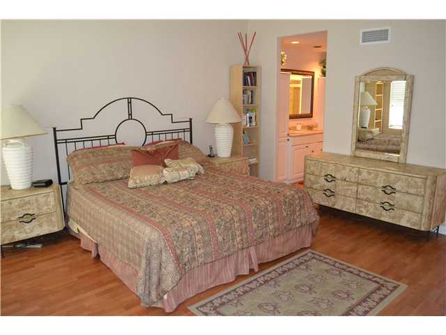 13234 Valle Verde Ter, Poway, CA 92064 photo 14