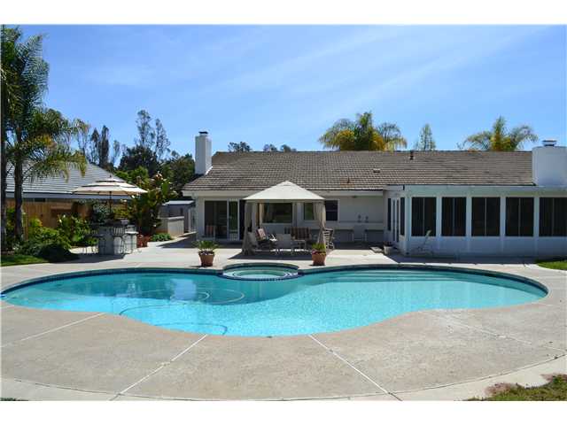 13234 Valle Verde Ter, Poway, CA 92064 photo 2