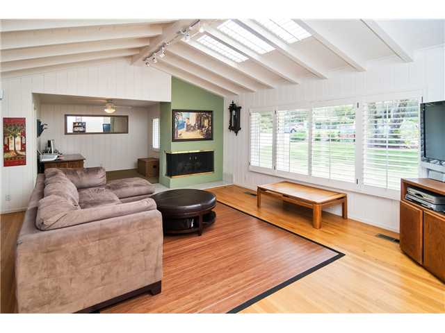 3148 Skyline Dr, Oceanside, CA 92056 photo 3