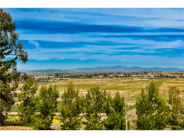3148 Skyline Dr, Oceanside, CA 92056 photo 2