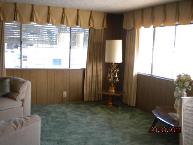 132 Brookside Ln, Oceanside, CA 92056 photo 4