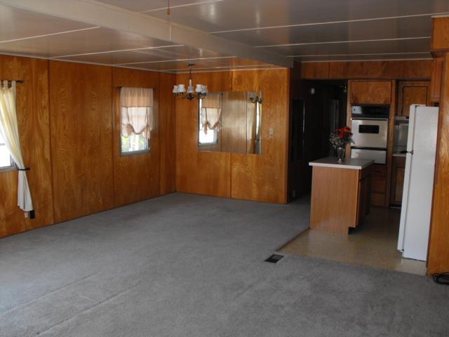 140 Douglas Dr, Oceanside, CA 92058 photo 3
