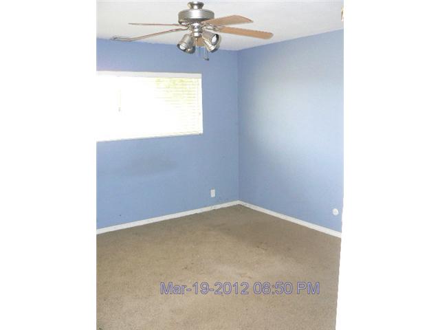1050 Emelita St, Fallbrook, CA 92028 photo 7