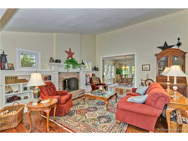 3631 Ryan Dr, Escondido, CA 92025 photo 2