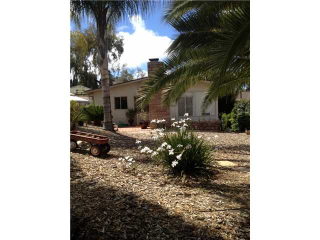 1067 Eucalyptus Ave, Vista, CA 92084 photo 1