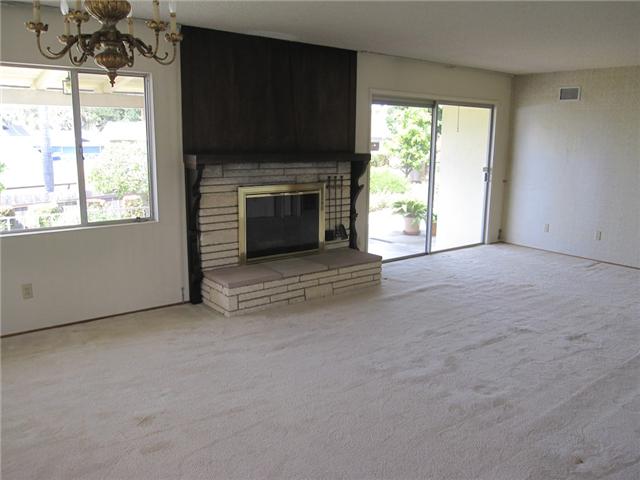 6186 Lambda Dr, San Diego, CA 92120 photo 2