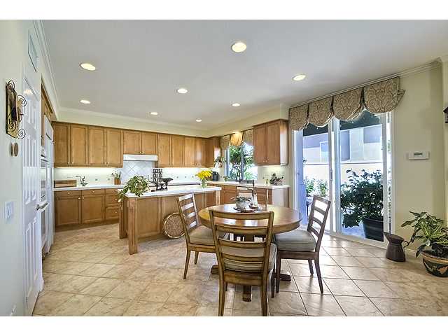 7389 Elegans Pl, Carlsbad, CA 92011 photo 8