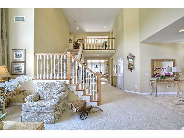 7389 Elegans Pl, Carlsbad, CA 92011 photo 4