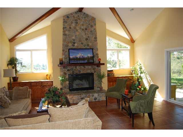 1945 Bluebell Ln, Fallbrook, CA 92028 photo 5