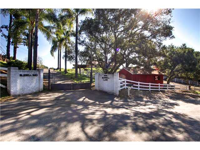 1945 Bluebell Ln, Fallbrook, CA 92028 photo 2