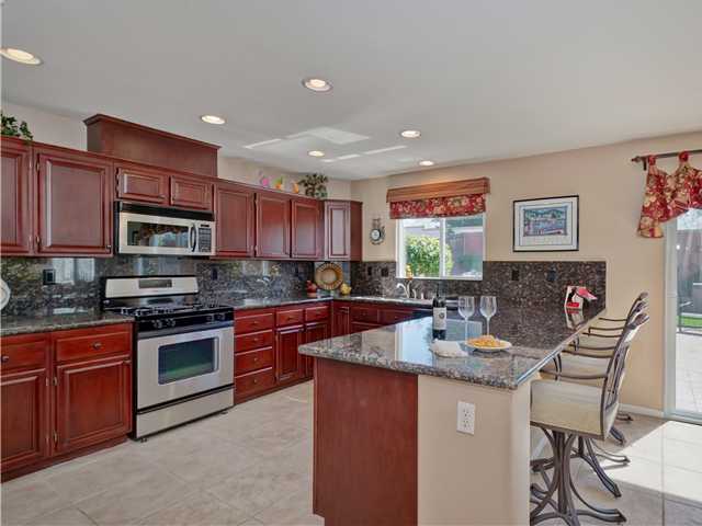 5137 Mendip St, Oceanside, CA 92057 photo 2