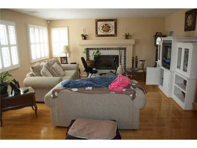 405 Lexington Cir, Oceanside, CA 92057 photo 4
