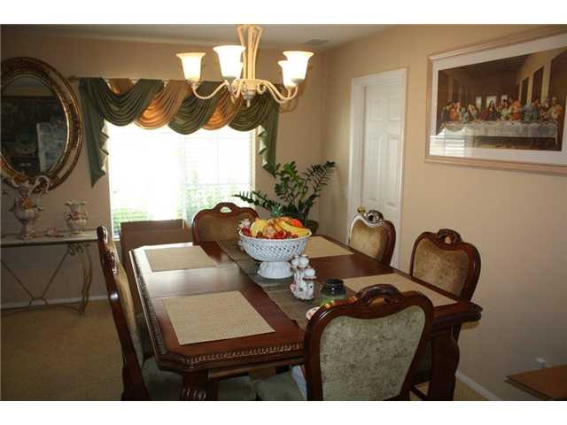 405 Lexington Cir, Oceanside, CA 92057 photo 3