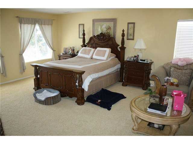 405 Lexington Cir, Oceanside, CA 92057 photo 10