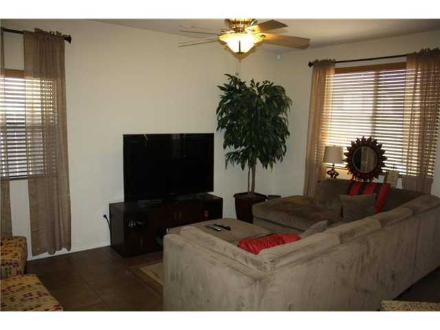 8739 Glen Oaks Way, Santee, CA 92071 photo 2