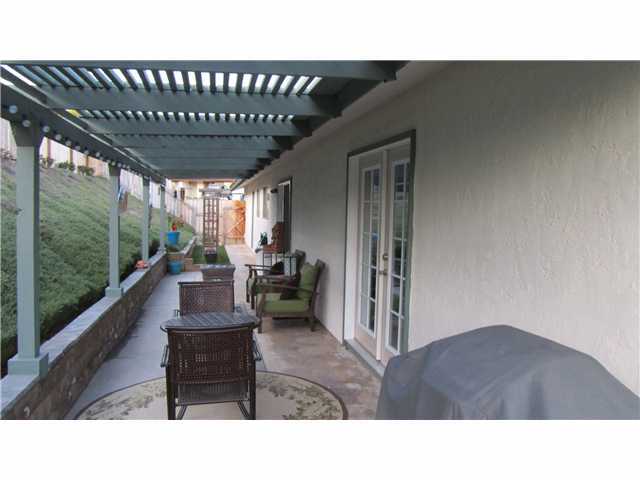 845 Pinecrest St, Escondido, CA 92025 photo 8
