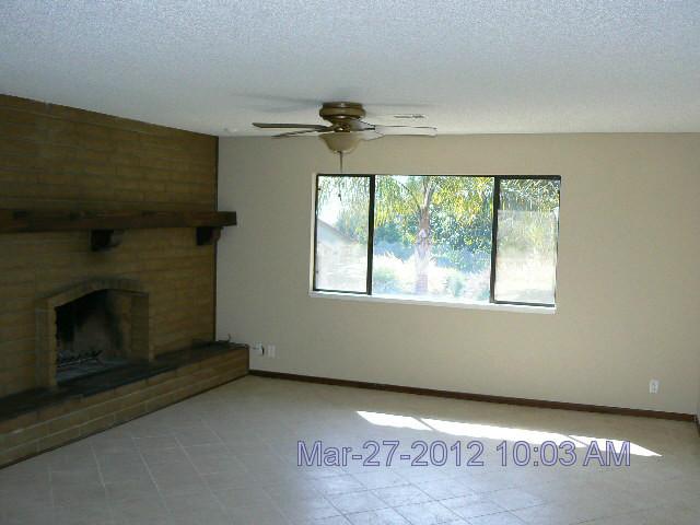 1726 E Fallbrook St, Fallbrook, CA 92028 photo 3