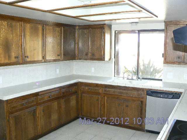 1726 E Fallbrook St, Fallbrook, CA 92028 photo 5