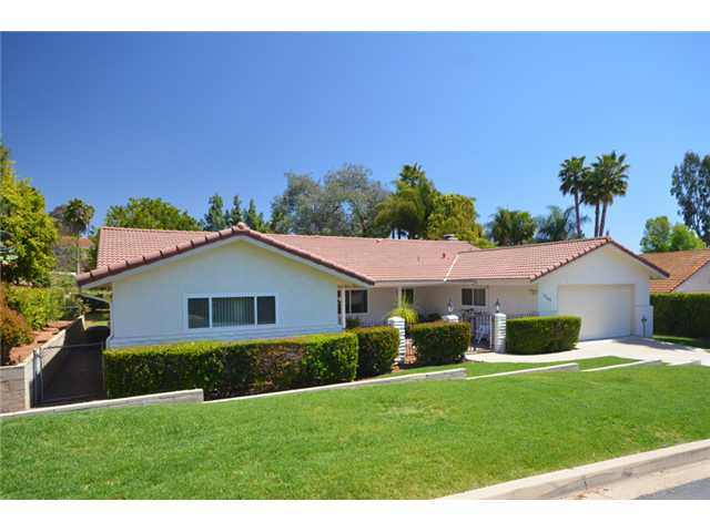 17245 Saint Andrews Dr, Poway, CA 92064 photo 1