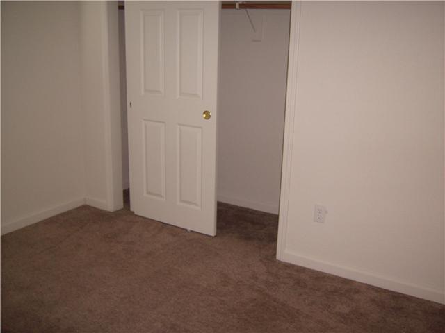 264 S Kenneth Ave, Kerman, CA 93630 photo 6