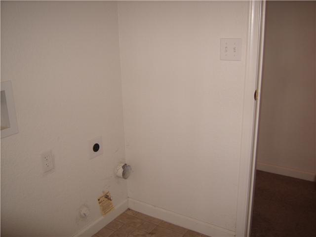 264 S Kenneth Ave, Kerman, CA 93630 photo 9